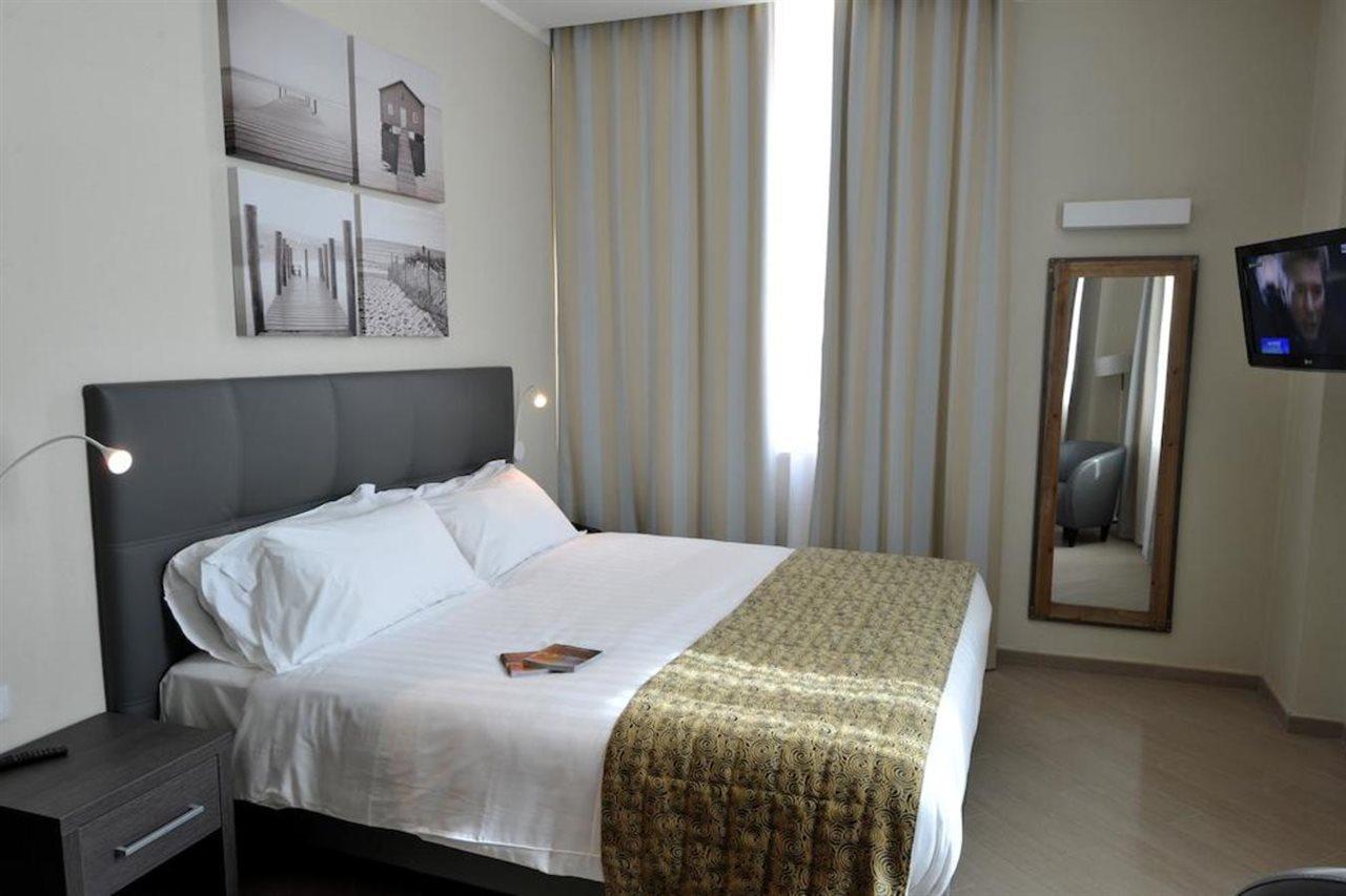 Chc Business Residence Генуя Экстерьер фото