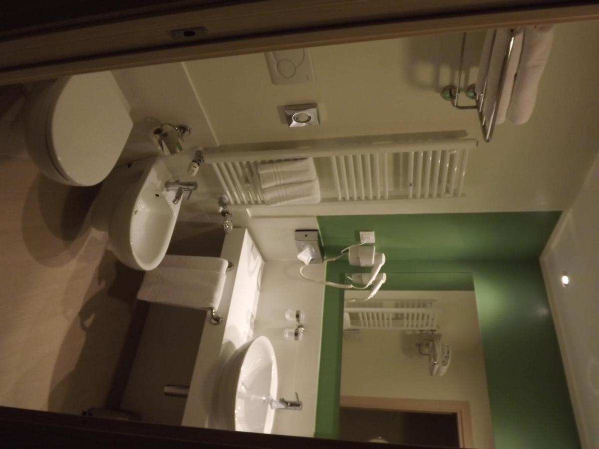 Chc Business Residence Генуя Экстерьер фото