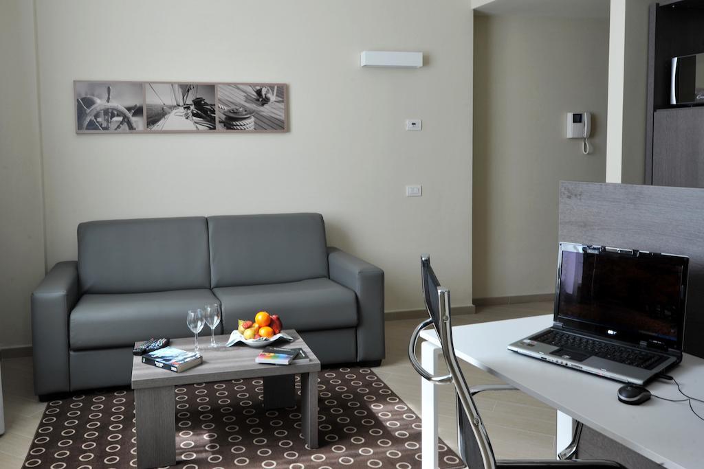 Chc Business Residence Генуя Экстерьер фото